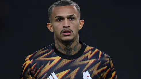 Wesley em campo para uma partida da Roma. Foto: Timothy Rogers/Getty Images