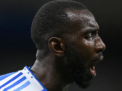 Bolasie reprova críticas e compara Neymar a Messi e CR7