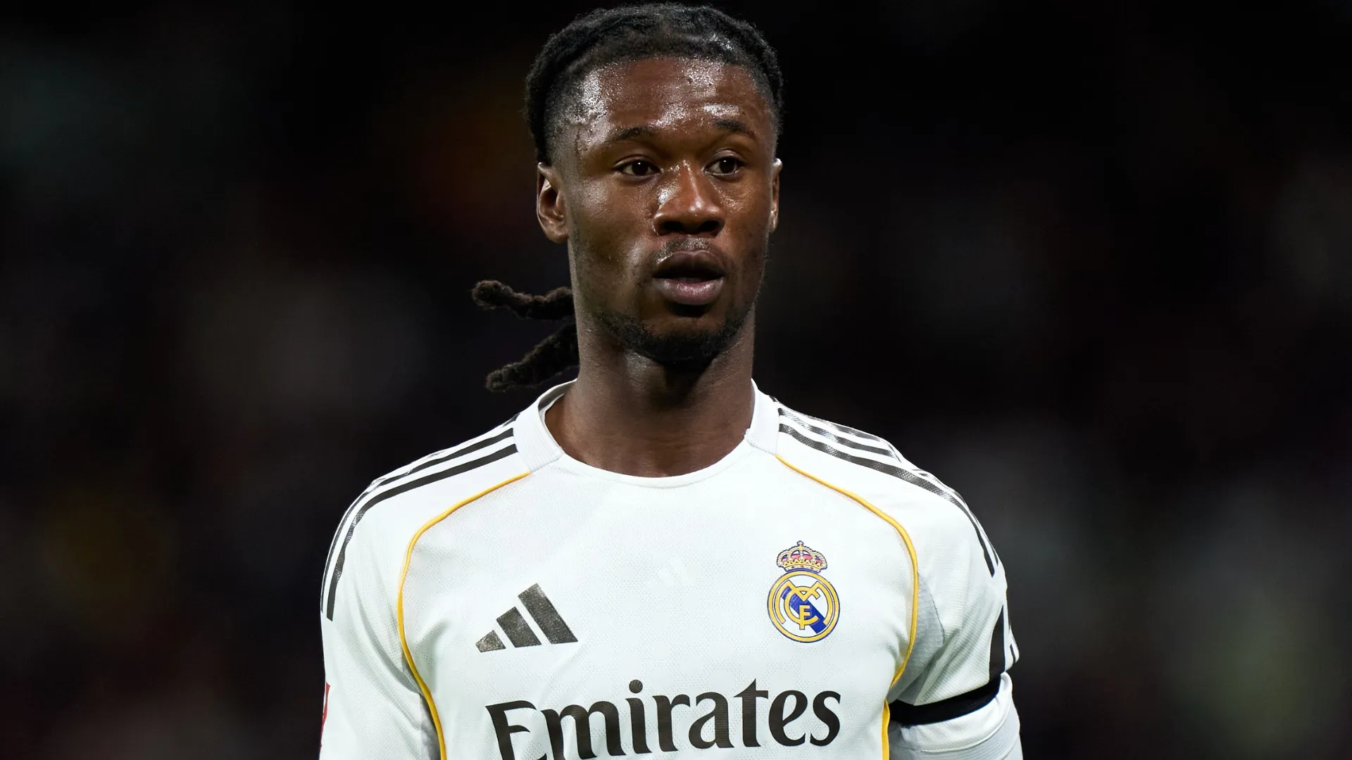 Camavinga aparece focado durante uma partida do Real Madrid