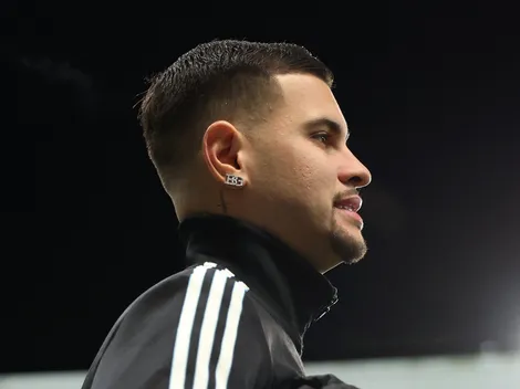 Manchester United conversa com estafe de Bruno Guimarães