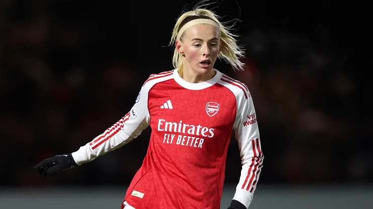 Chloe Kelly busca ajudar o Arsenal na reta final da temporada - Foto: Julian Finney/Getty Images