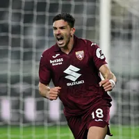 Simeone não fecha portas para retorno ao River Plate