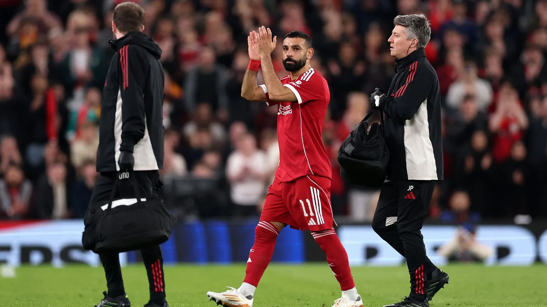 Salah foi substituído em Liverpool x Galatasaray (foto: Michael Regan/Getty Images)