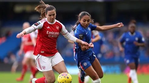 Gigantes ingleses brigam por uma vaga na próxima fase da Champions Feminina – Foto: Alex Pantling/Getty Images