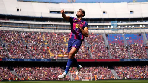 Ronald Araújo marcou pelo Barcelona contra o Rayo Vallecano