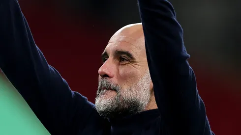 Guardiola conquista quarenta títulos e persegue recorde histórico de Ferguson. (Foto por Justin Setterfield/Getty Images)