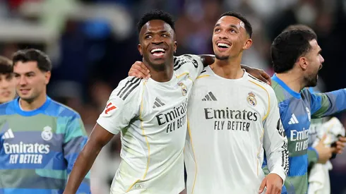 Vini Jr e Trent Alexander-Arnold após vitória do Real Madrid. (Photo by Florencia Tan Jun/Getty Images)