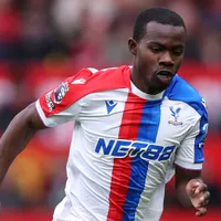 Manchester United aquece interesse por Tyrick Mitchell do Crystal Palace