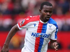 Manchester United aquece interesse por Tyrick Mitchell do Crystal Palace