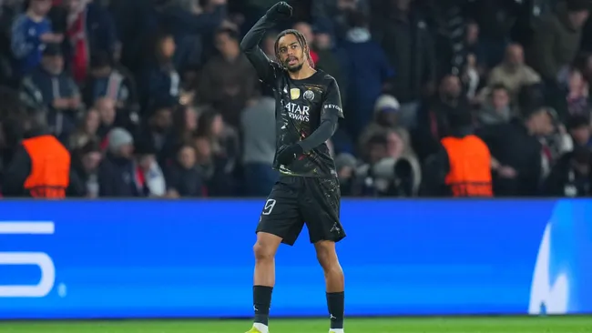 Bradley Barcola comemora gol. Foto: Franco Arland/Getty Images