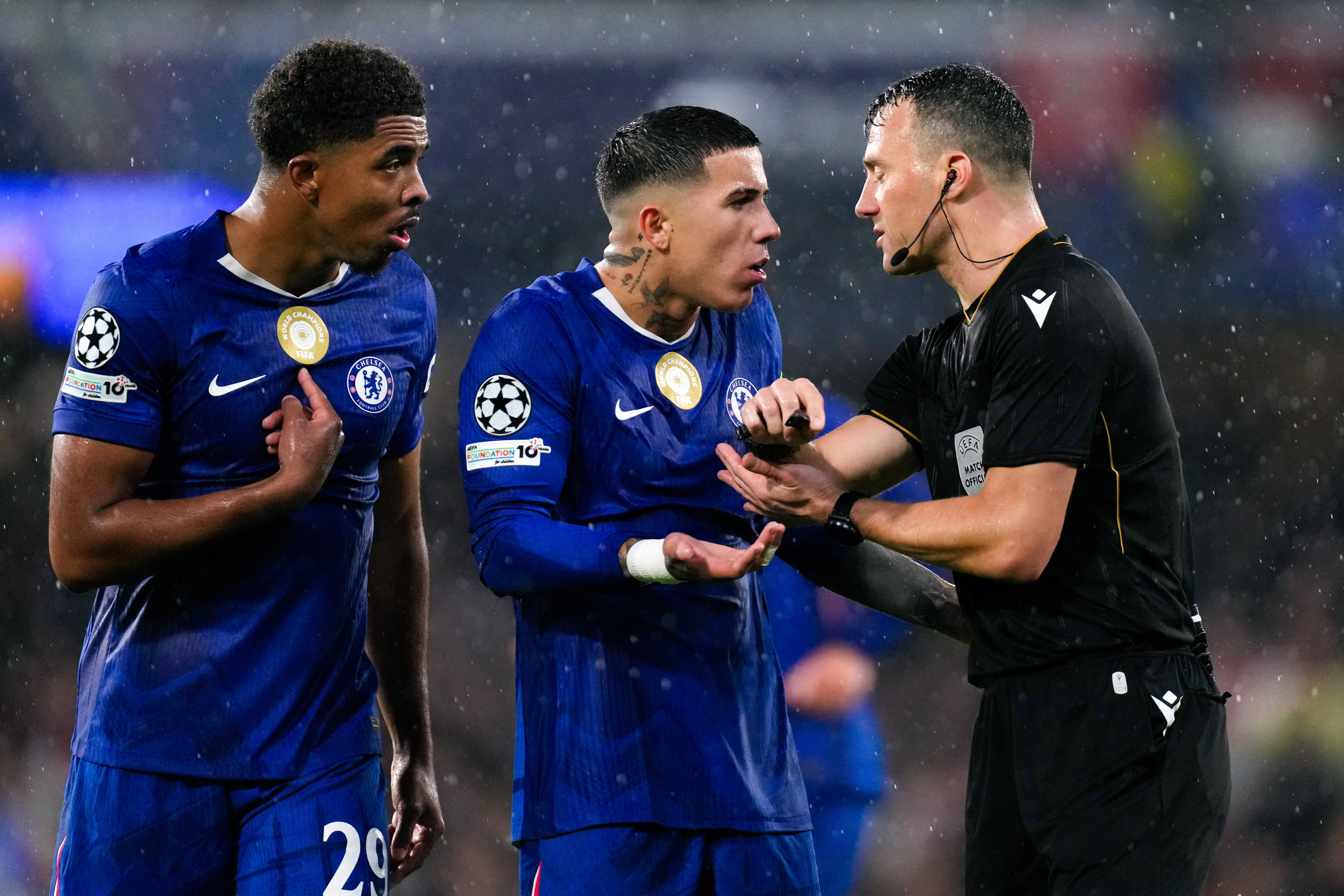 Segundo o jornalista Simon Phillips, existe a possibilidade dos jogadores citados deixarem o Chelsea. Foto: IMAGO /&nbsp;Orange Pictures