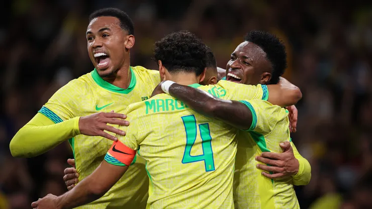 Gabriel Magalhães comemora pela Seleção Brasileira. (Foto: Ryan Pierse/Getty Images)