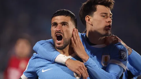 Arrascaeta comemora gol com o Uruguai (Ernesto Ryan/Getty Images)