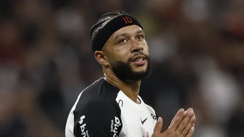 Memphis Depay não será substituído na Holanda após lesão pelo Corinthians. (Photo by Miguel Schincariol/Getty Images)