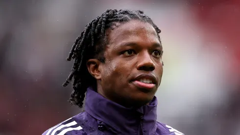 Manchester United decide dispensar Malacia e lateral vira alvo do Napoli. (Photo by Lewis Storey/Getty Images)