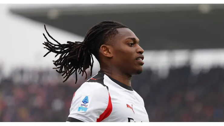 Rafael Leão entra em acordo para deixar o Milan, diz jornalista. (Photo by Francesco Scaccianoce/Getty Images)
