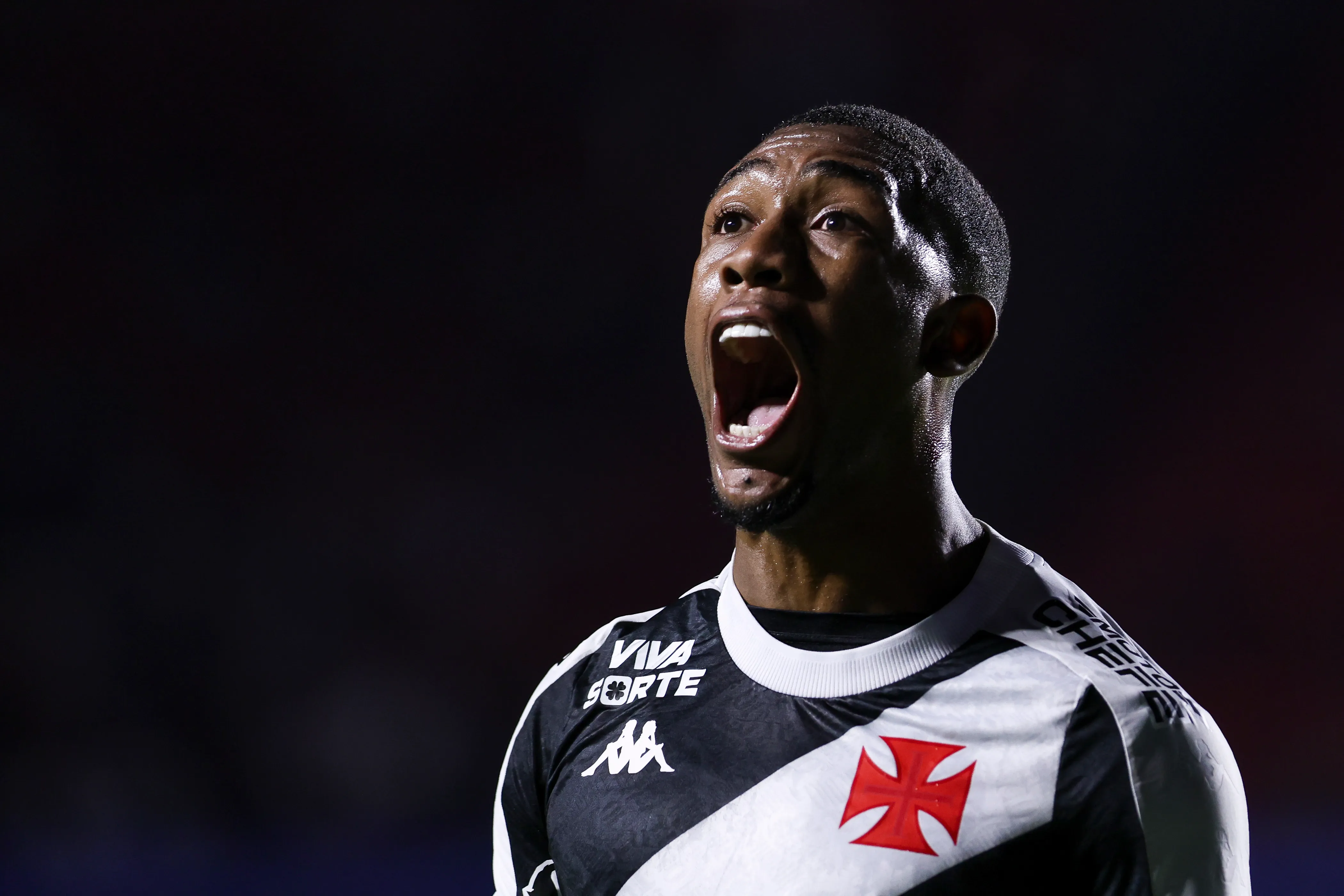 Rayan foi revelado pelo Vasco (Foto: Ricardo Moreira/Getty Images)