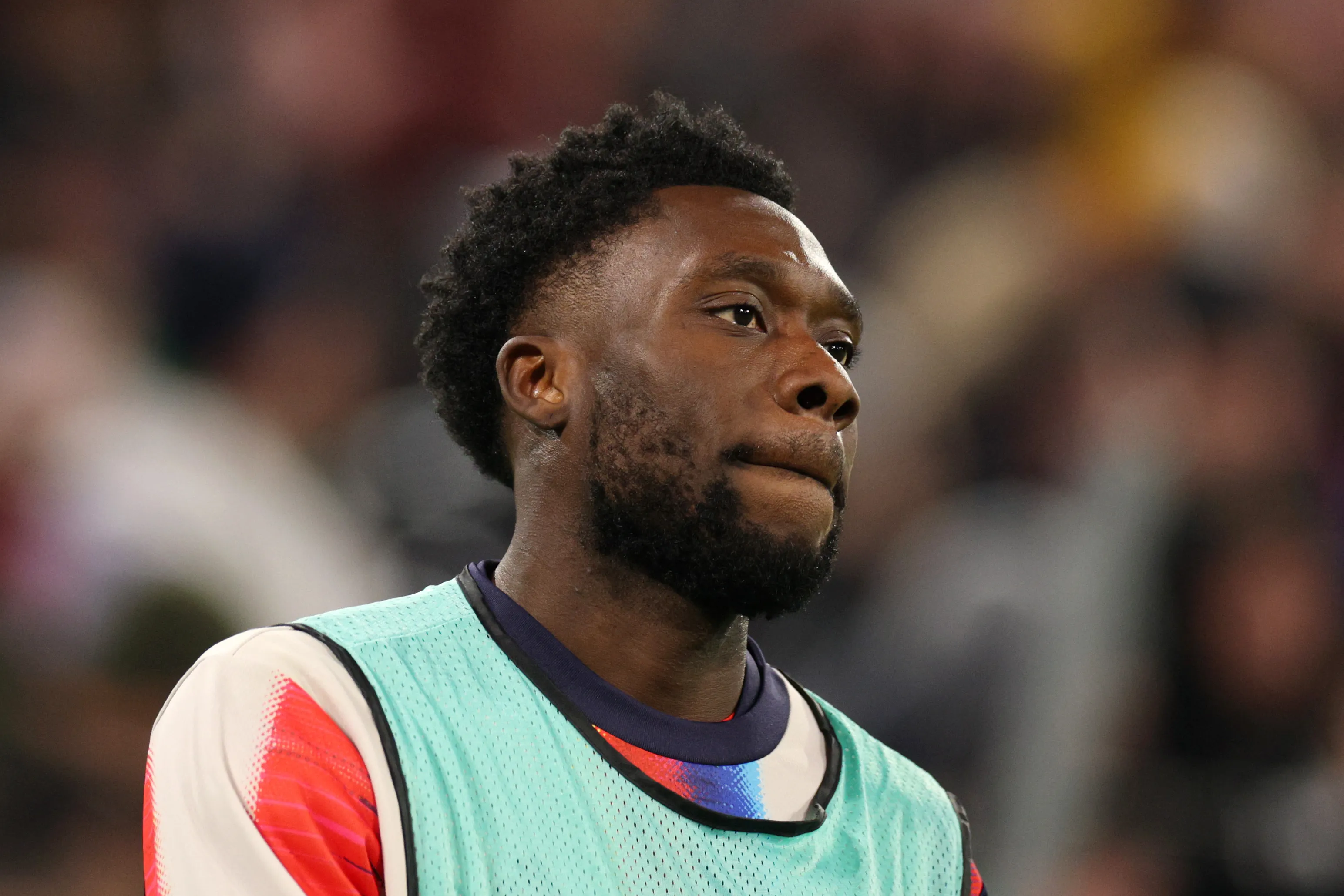 Davies tem futuro incerto (Foto: Adam Pretty/Getty Images)