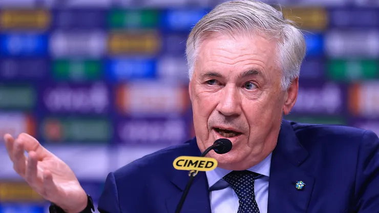 O técnico Carlo Ancelotti em entrevista coletiva da Seleção Brasileira (Buda Mendes/Getty Images)
