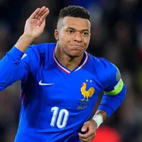 Mbappé desmente boatos de exame no joelho errado no Real Madrid