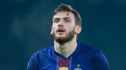 Arsenal explora acordo por Kvaratskhelia mesmo com veto do PSG. (Photo by Franco Arland/Getty Images)