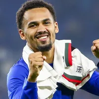 Liverpool recebe negativa por Doué e Barcola e mira Ndiaye