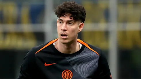 Bastoni em campo com a Inter de Milão. Foto: Marco Luzzani/Getty Images