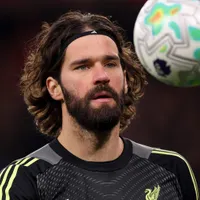 Liverpool está disposto a negociar Alisson após renovação