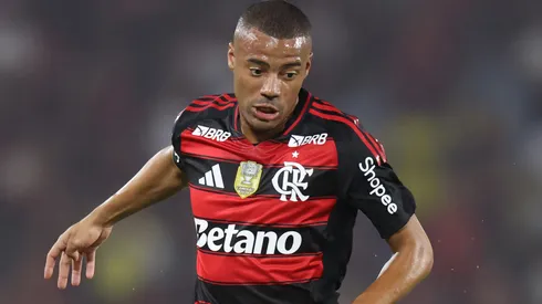 De La Cruz em campo com as cores do Flamengo. Foto: Lucas Figueiredo/Getty Images