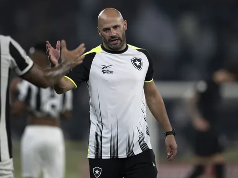 Botafogo negocia com Franclim Carvalho, ex-auxiliar de Artur Jorge