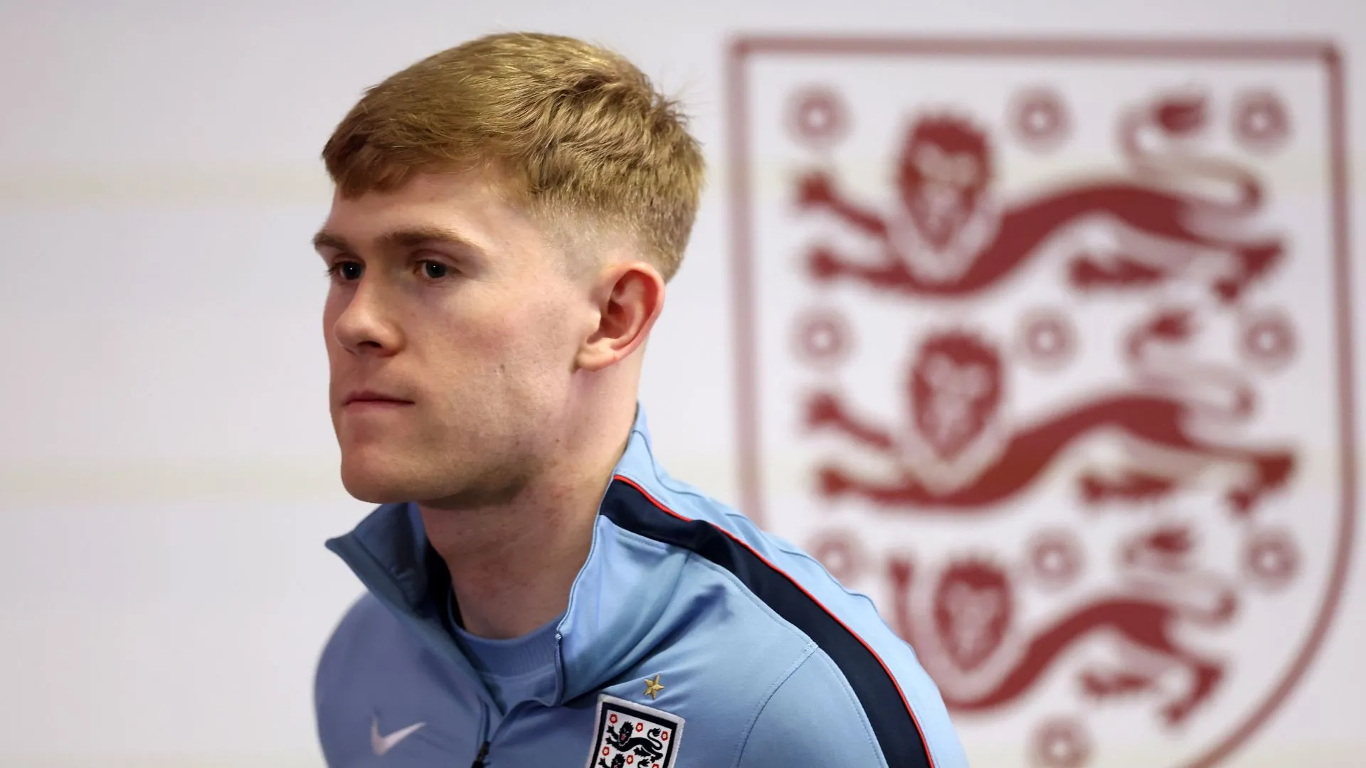 Lewis Hall foi convocado pela Seleção Inglesa (foto: Carl Recine/Getty Images)