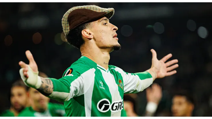 Antony muda rotina no Betis e decisão envolve a Copa do Mundo. Foto: IMAGO / Ball Raw Images