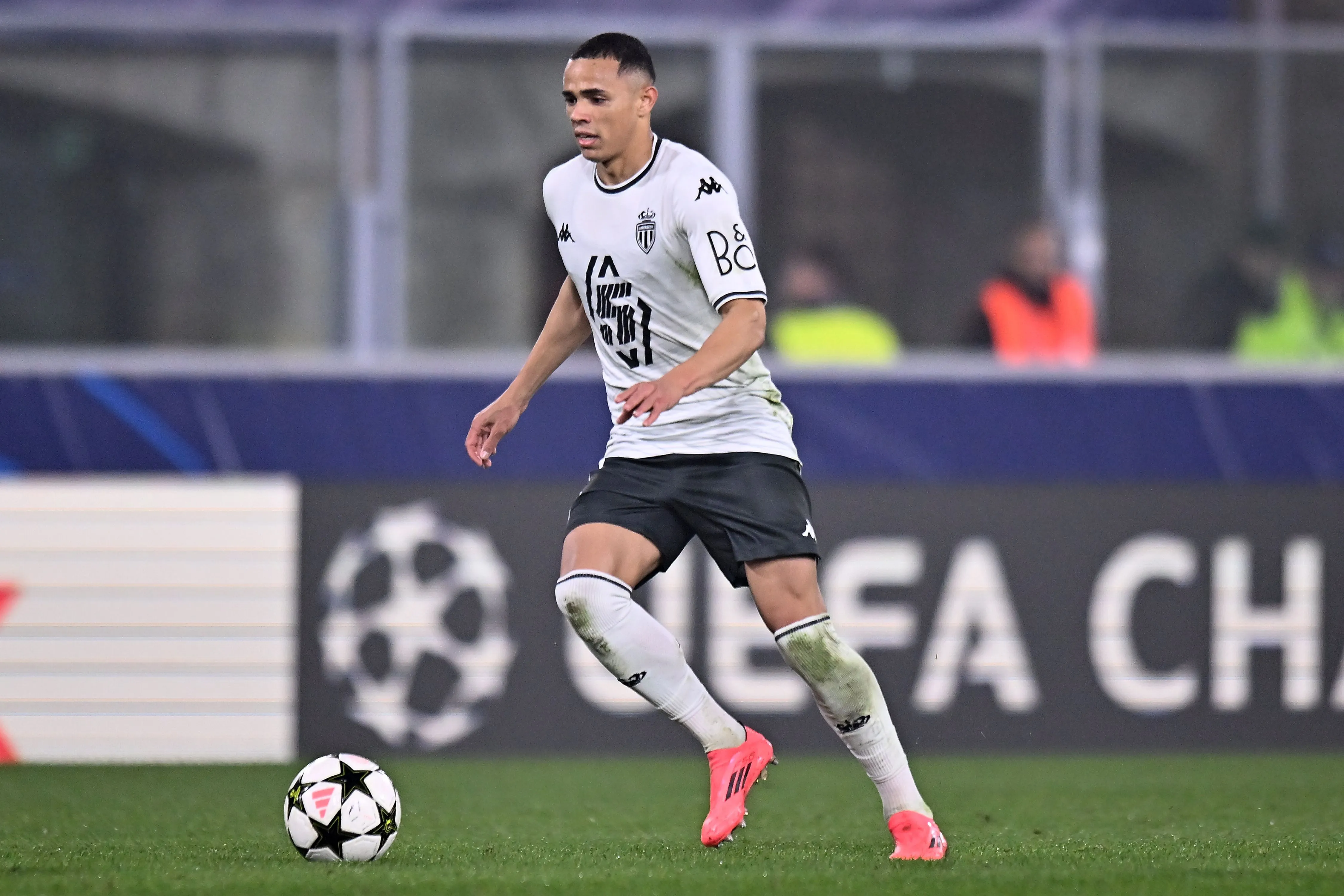 Vanderson em campo pelo Monaco (Foto: Alessandro Sabattini/Getty Images)