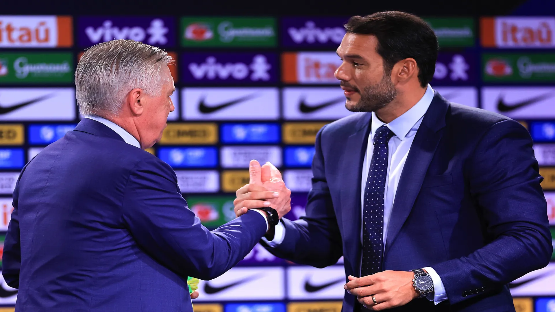Ancelotti e Samir Xaud – Buda Mendes/Getty Images