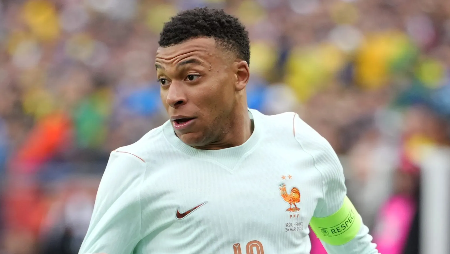 Mbappé pela França contra o Brasil