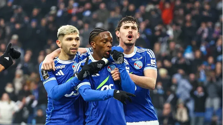 Panichelli (à dir.) comemora gol do Strasbourg (Foto: IMAGO / PRESSE SPORTS)