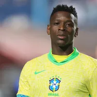 Torcedores debatem sobre Luiz Henrique no Liverpool