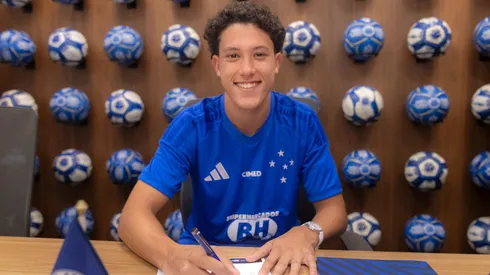 Filipe Morais e Cruzeiro renovaram o contrato