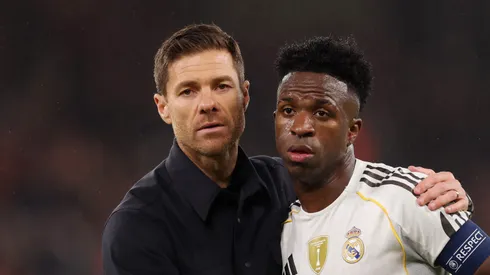 Xabi Alonso pede reforços ao Liverpool e inclui Guler e Marc Pubill. Foto: Carl Recine/Getty Images