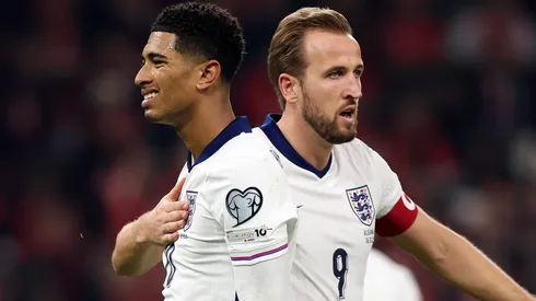 Bellingham e Kane em campo com a Inglaterra. Foto: Alex Pantling/Getty Images