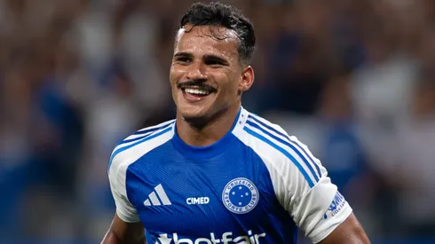 Kaiki Bruno em campo com as cores do Cruzeiro. Foto: Alessandra Torres/AGIF