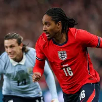 Inglaterra e Uruguai empatam em Wembley