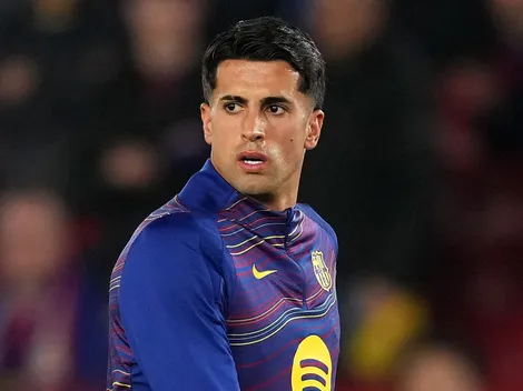 Cancelo rejeita R$ 90 milhões e planeja permanência no Barcelona de Flick