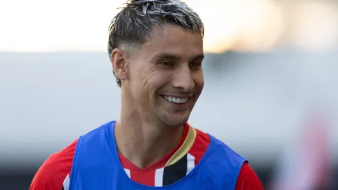 Ferreirinha durante um aquecimento pelo São Paulo. Foto: Joisel Amaral/AGIF