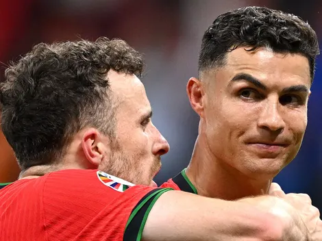 Azteca reabre com tributos a Ronaldo, Jiménez e Jota