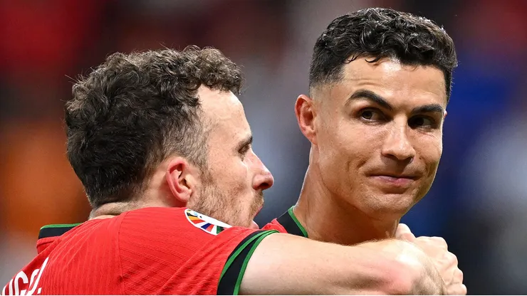 México e Portugal celebram a reabertura do Estádio Azteca com homenagens históricas. (Foto por Stu Forster/Getty Images)