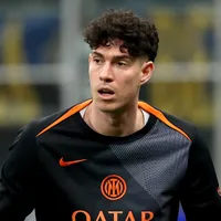 Barça negocia com Bastoni, mas aguarda para conversar com a Inter