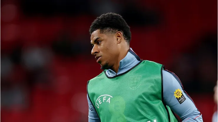 Barcelona pode perder Rashford para Milan ou PSG caso não comprá-lo. (Photo by Ryan Pierse/Getty Images)