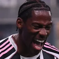 Juventus coloca oito jogadores na lista de transferências