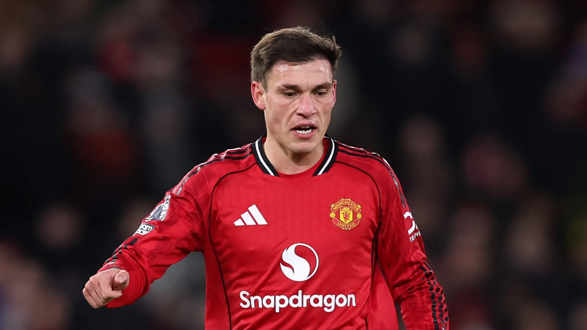 Manuel Ugarte em ação pelo Manchester United